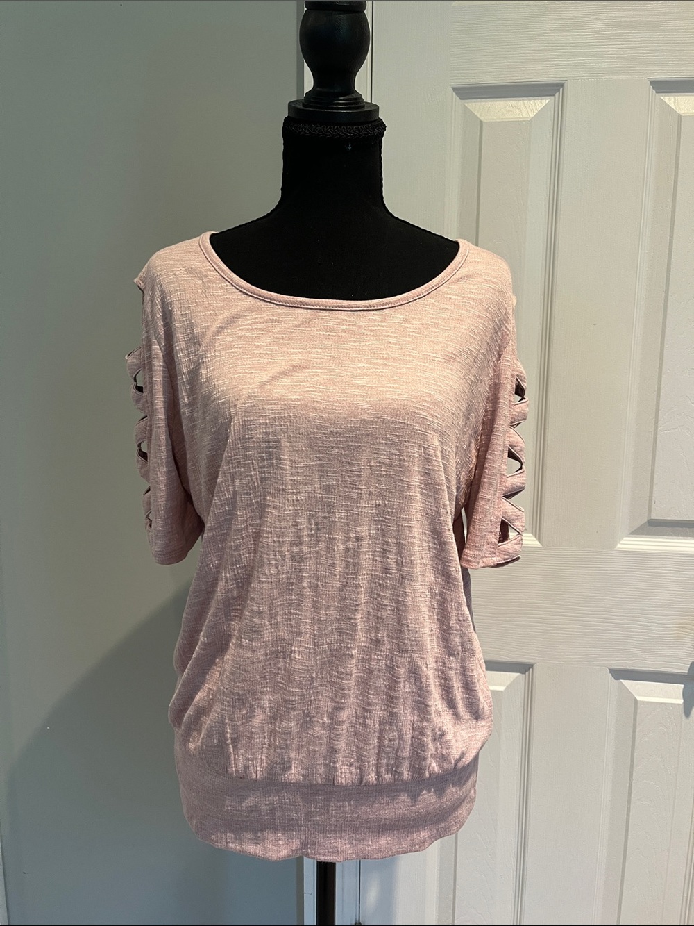 Women’s Light Pink Short Sleeve Scoop Neck Tee with Ladder Sleeve Detail